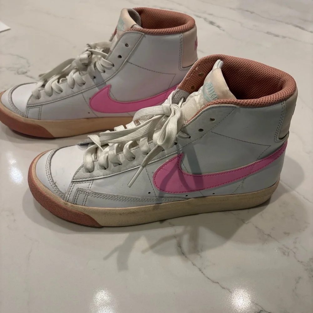 Nike White and Pink Kids Sneakers